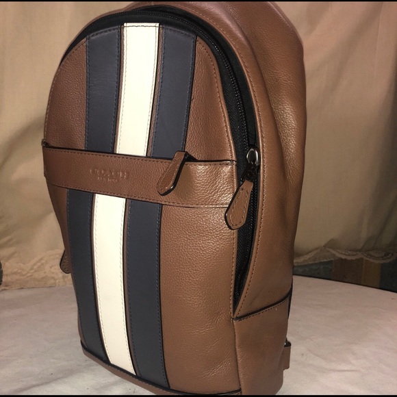 Designer coach cross body back pack - Picture 5 of 7